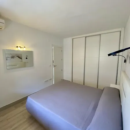 Piso En El Paseo Maritimo Fuengirola