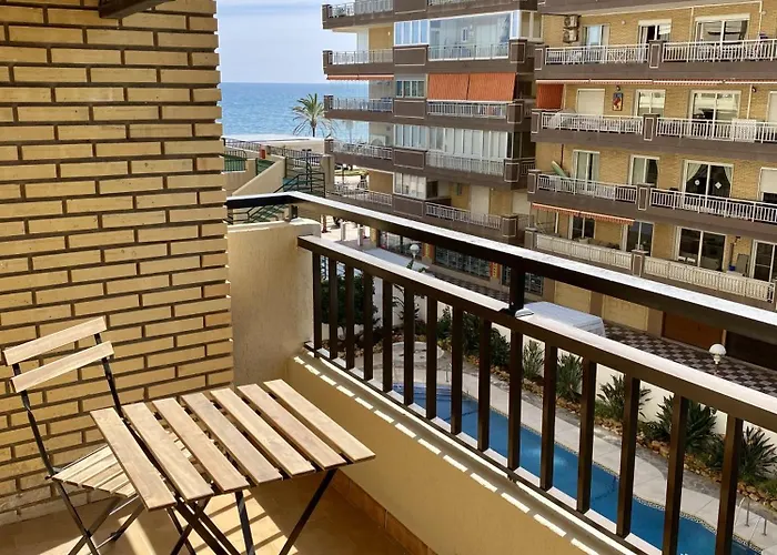 Апартаменты Piso En El Paseo Maritimo *