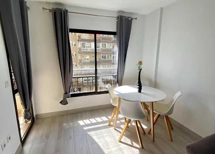 Piso En El Paseo Maritimo *